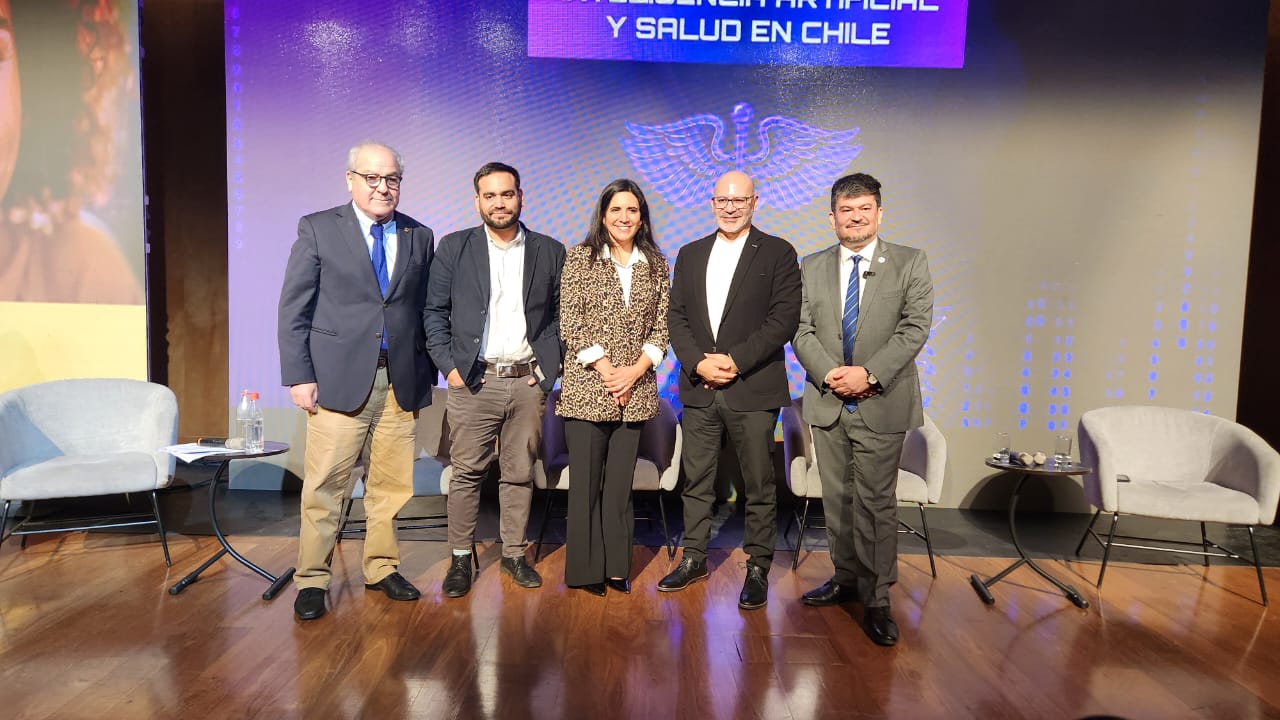 Expertos y autoridades coinciden en que el gran desafío de la IA en salud está en acelerar su adopción y la interoperabilidad 